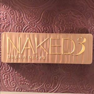 Naked 3 eyeshadow